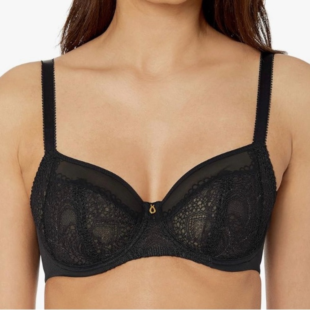 Size 30DDD (30E) Fantasie unlined stretch lace bra, black